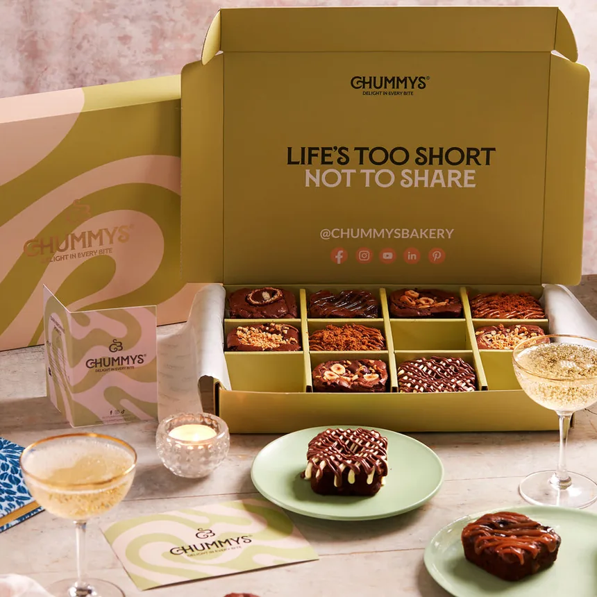 Open Chummy's brownie box, styled