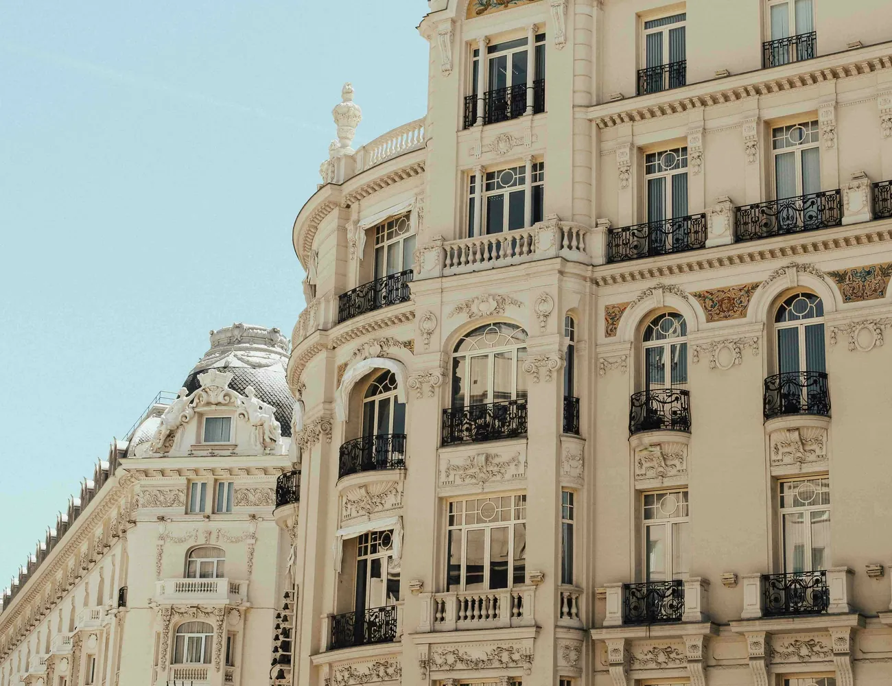 Grand classical residence facade